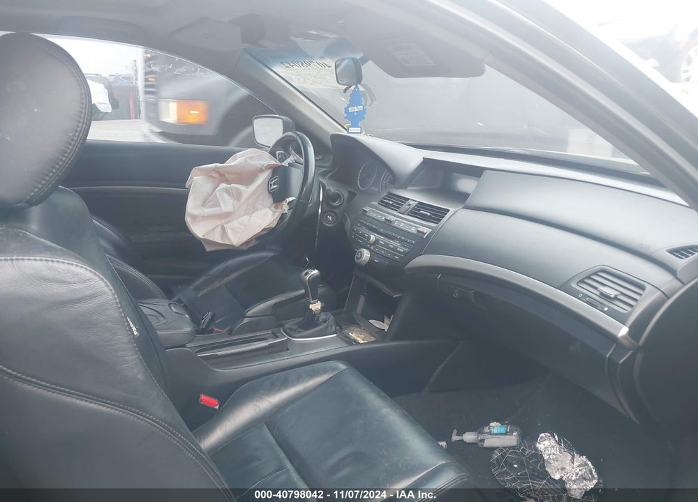 2011 HONDA ACCORD 3.5 EX-L VIN: 1HGCS2A85BA008021