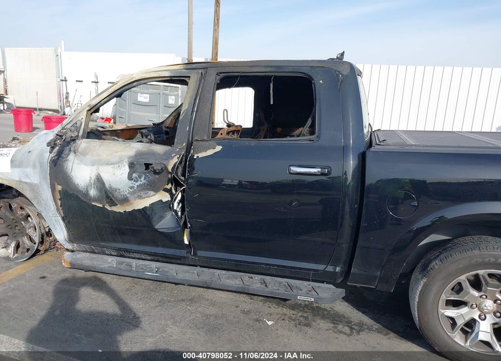 2019 RAM 1500 CLASSIC LAIE  4X4 5'7 BOX VIN: 1C6RR7NM8KS710215
