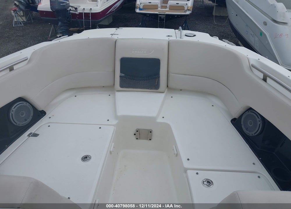2018 BOSTON WHALER OTHER VIN: BWCE1229K718