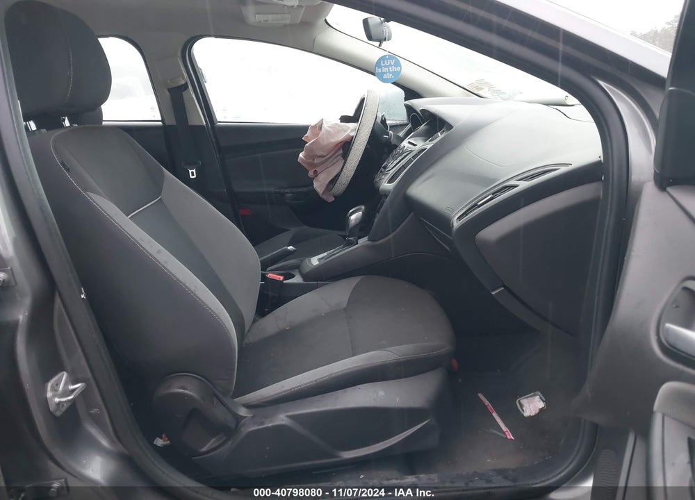 2014 FORD FOCUS SE VIN: 1FADP3F22EL127240