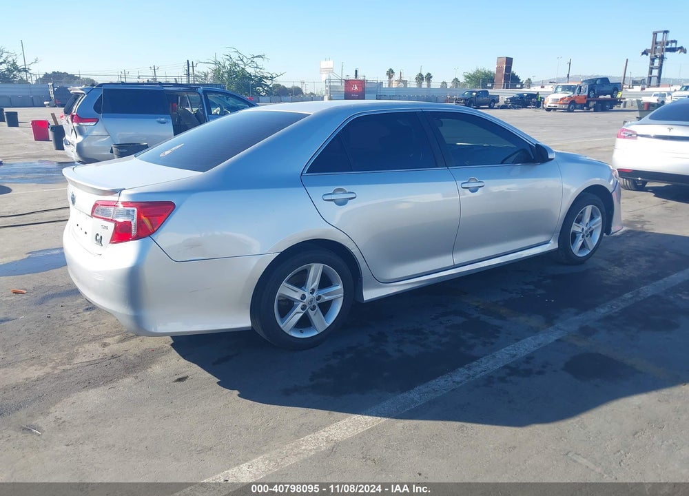 2014 TOYOTA CAMRY SE VIN: 4T1BF1FK5EU841121