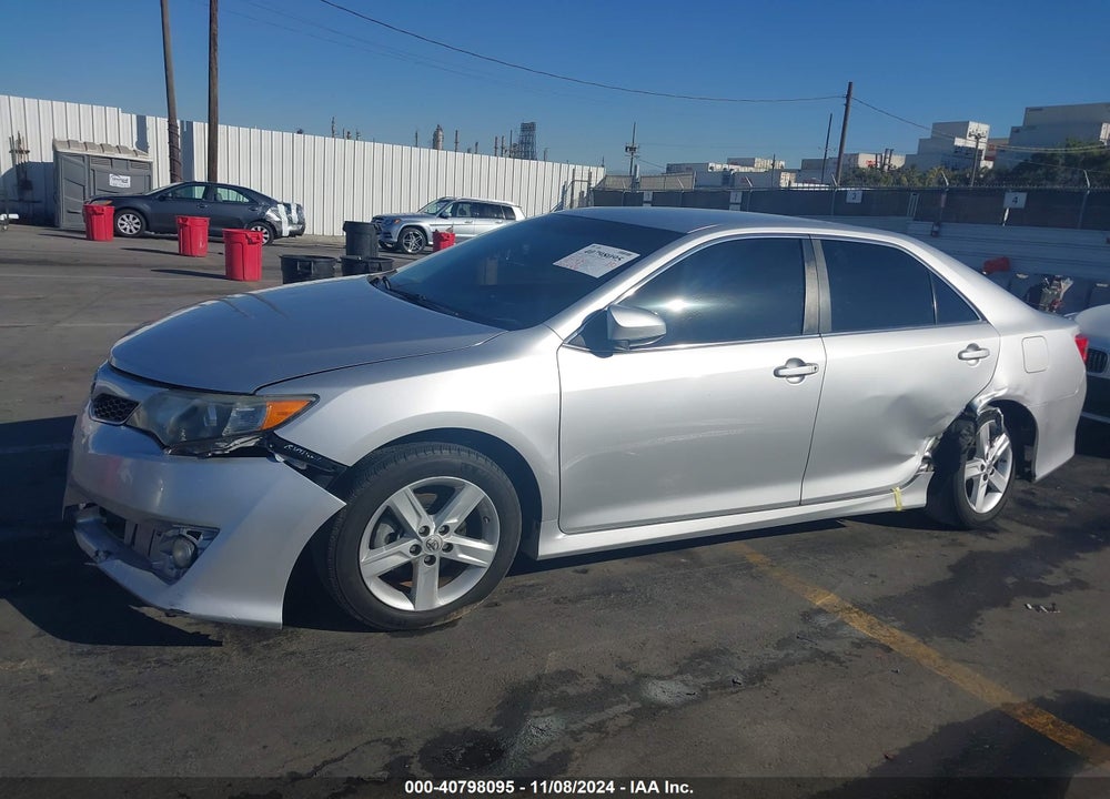 2014 TOYOTA CAMRY SE VIN: 4T1BF1FK5EU841121