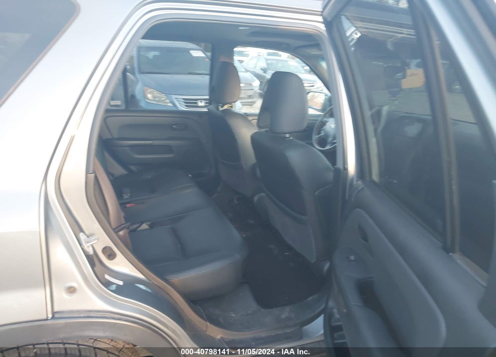 2005 HONDA CR-V SE VIN: SHSRD78975U322000