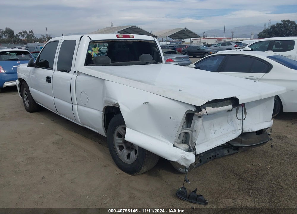 2004 CHEVROLET SILVERADO 1500 LS VIN: 2GCEC19T641190543