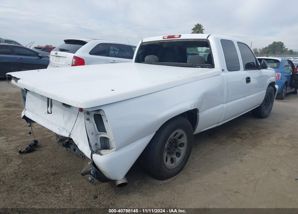 2004 CHEVROLET SILVERADO 1500 LS VIN: 2GCEC19T641190543