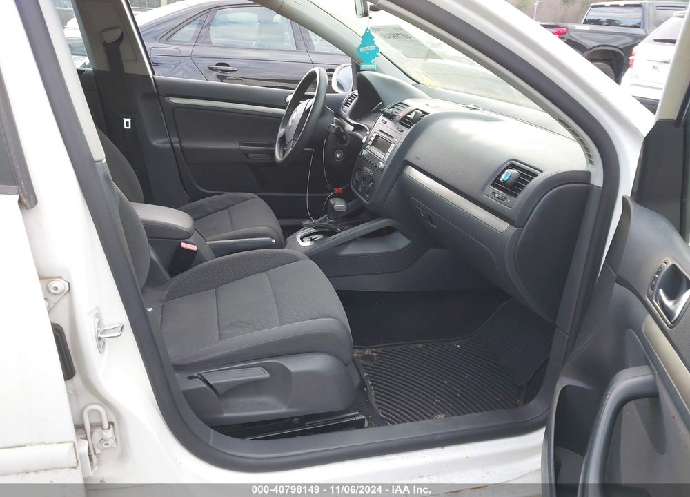 2008 VOLKSWAGEN RABBIT S VIN: WVWDB71K08W342075