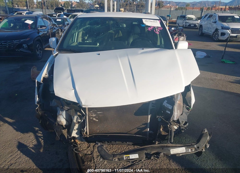 2018 DODGE GRAND CARAVAN SXT VIN: 2C4RDGCG3JR266746