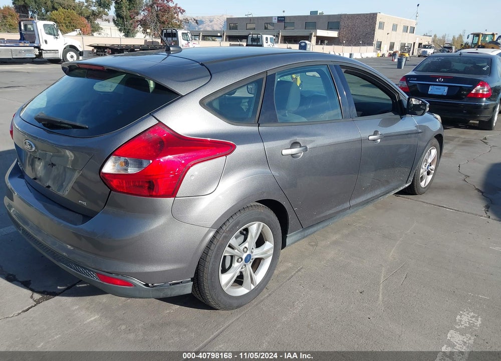 2014 FORD FOCUS SE VIN: 1FADP3K24EL118769