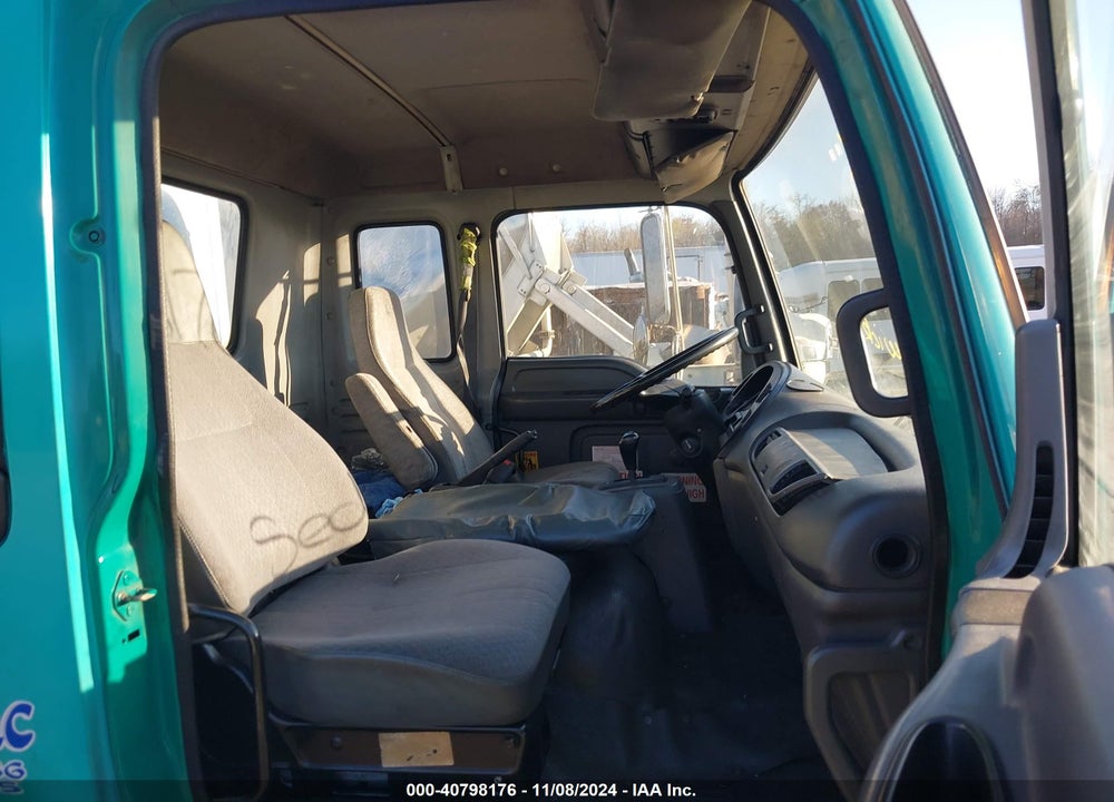 2005 GMC TT7500 VIN: 1GDJ7F1325F534189