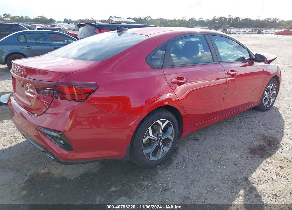 2021 KIA FORTE VIN: 3KPF24AD8ME265937