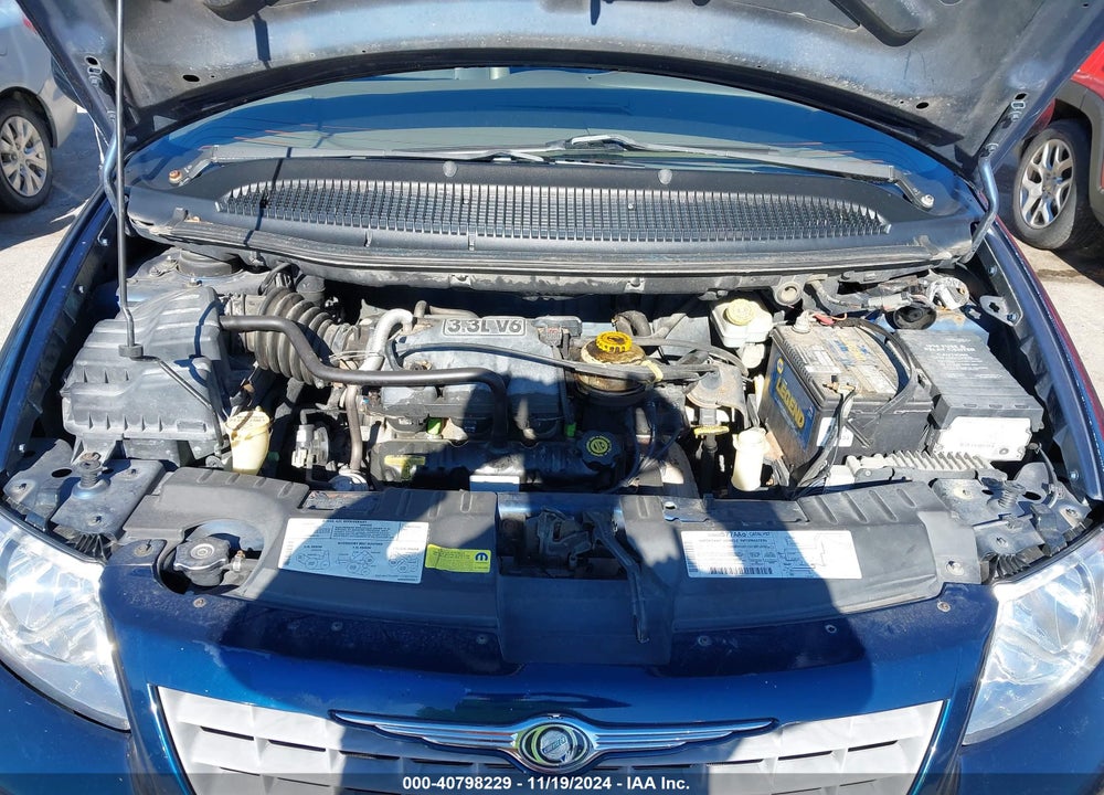 2001 CHRYSLER VOYAGER VIN: 1C4GJ25351B234845