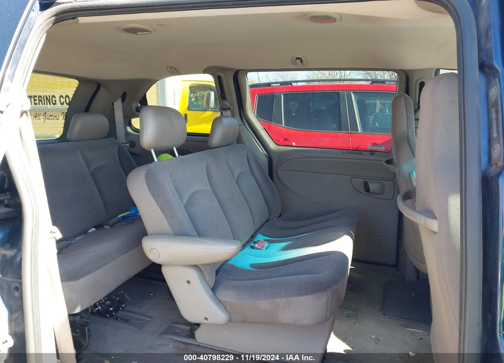 2001 CHRYSLER VOYAGER VIN: 1C4GJ25351B234845