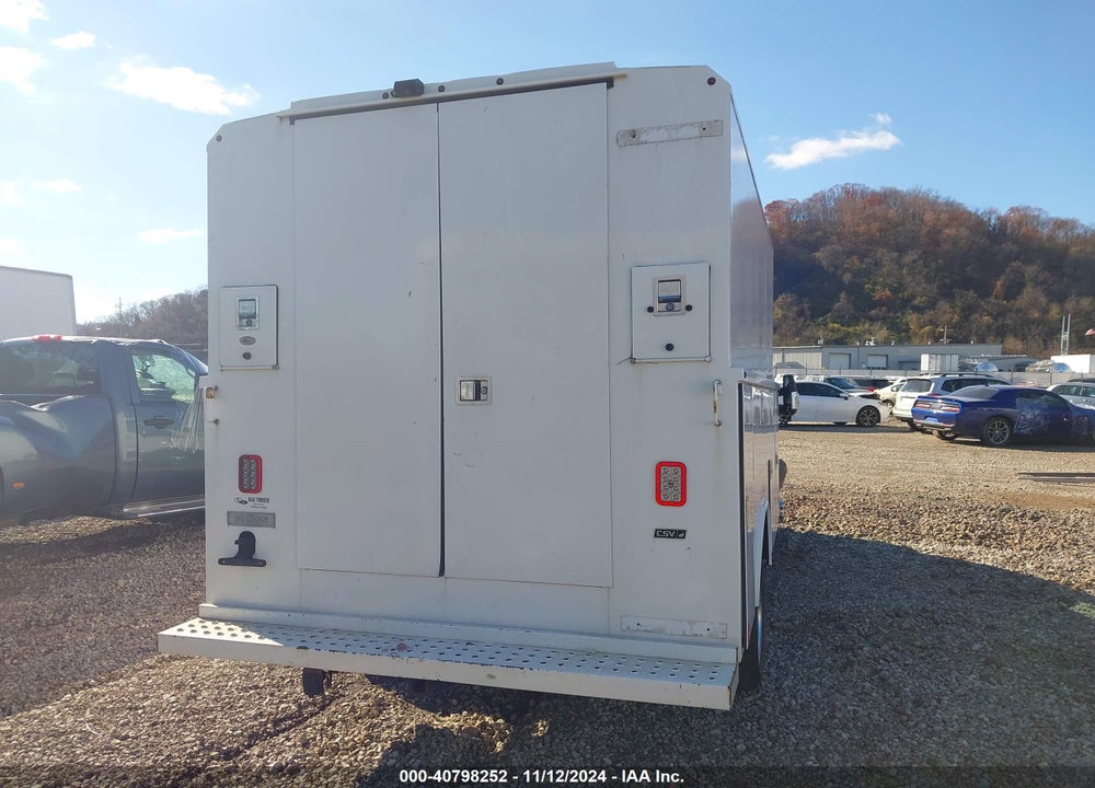 2018 FORD TRANSIT-350 CUTAWAY VIN: 1FDBF6PV0JKB44063
