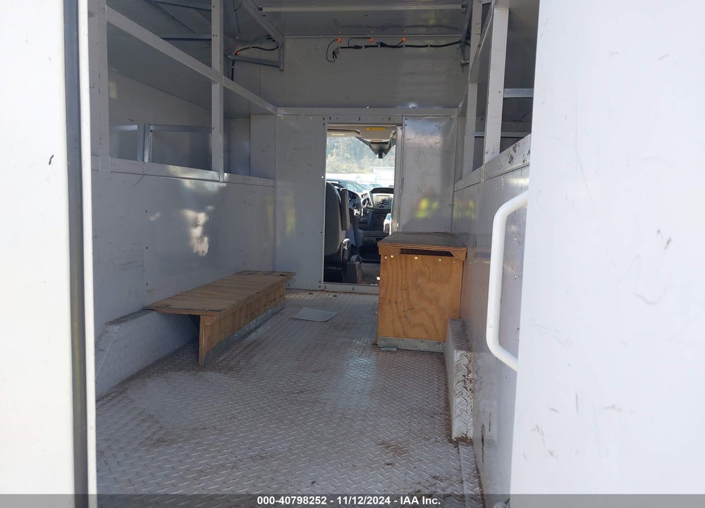 2018 FORD TRANSIT-350 CUTAWAY VIN: 1FDBF6PV0JKB44063