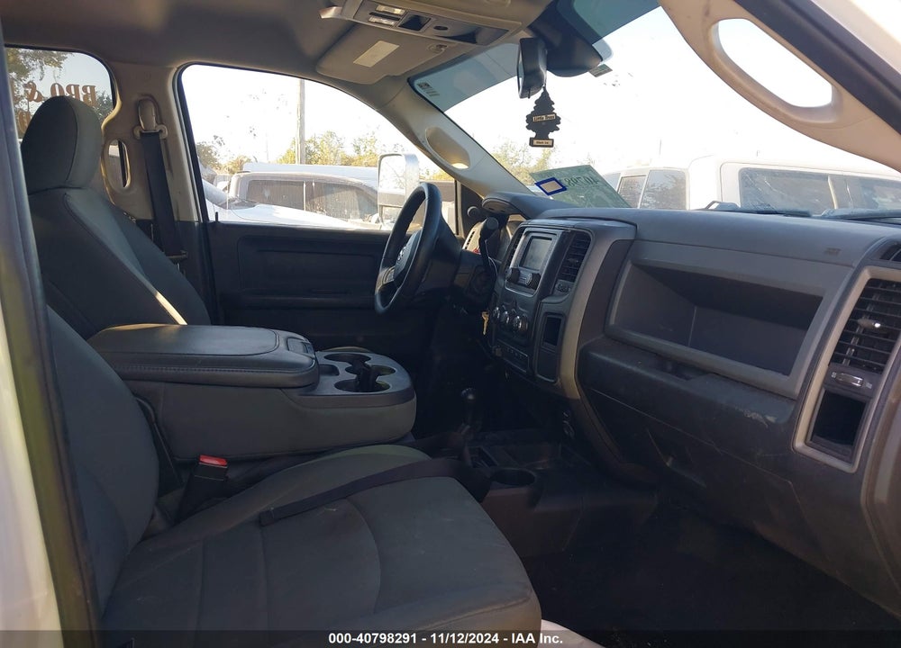 2015 RAM 3500 TRADESMAN VIN: 3C63RRGL9FG542782