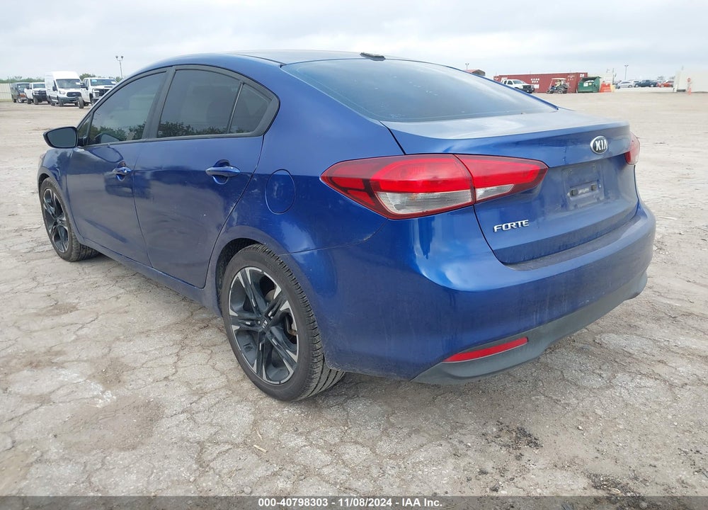 2018 KIA FORTE LX VIN: 3KPFK4A79JE165397