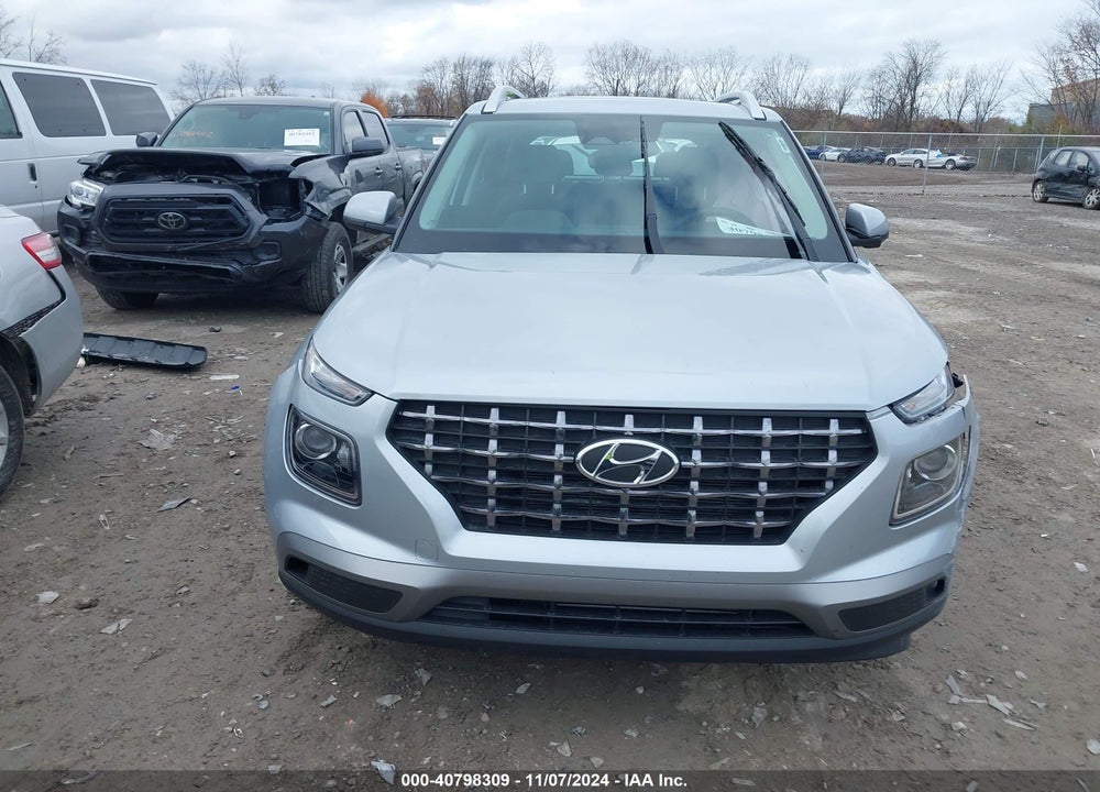 2023 HYUNDAI VENUE SEL VIN: KMHRC8A34PU221220