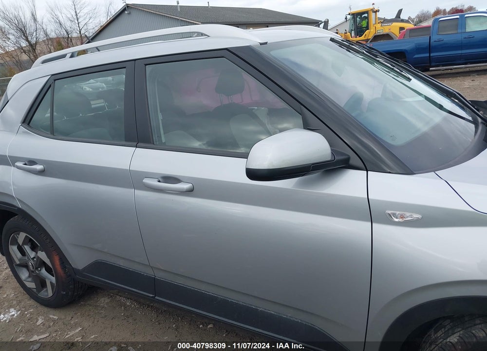 2023 HYUNDAI VENUE SEL VIN: KMHRC8A34PU221220
