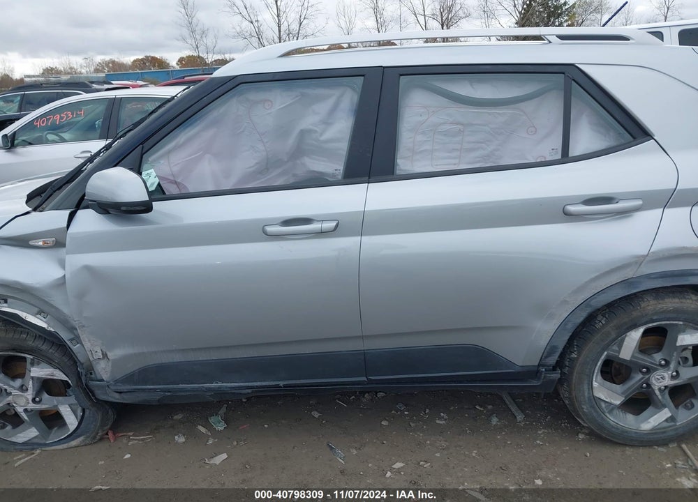 2023 HYUNDAI VENUE SEL VIN: KMHRC8A34PU221220