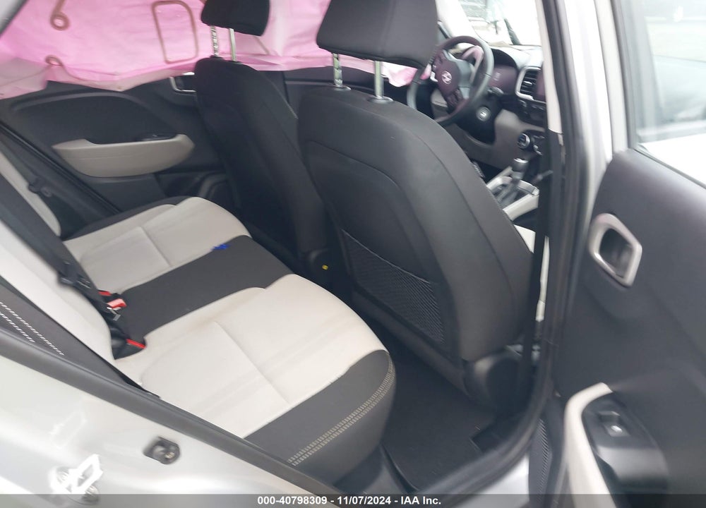 2023 HYUNDAI VENUE SEL VIN: KMHRC8A34PU221220