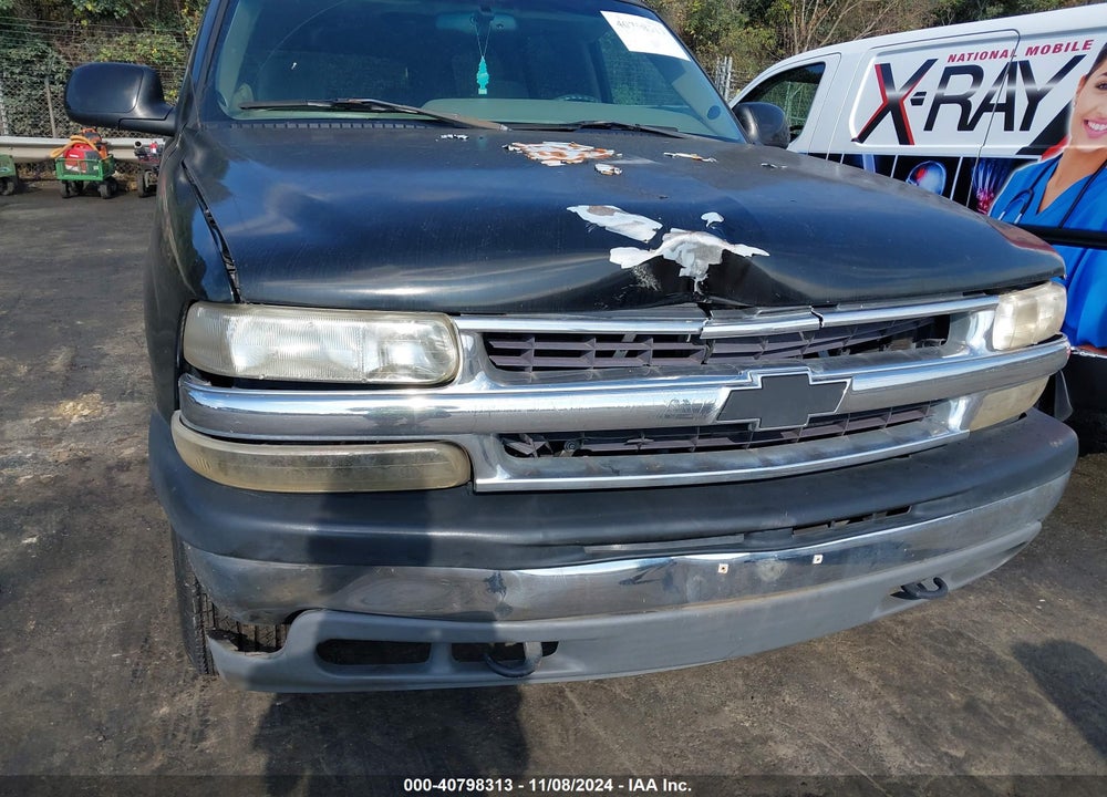 2001 CHEVROLET SUBURBAN 1500 LT VIN: 1GNFK16T91J150199