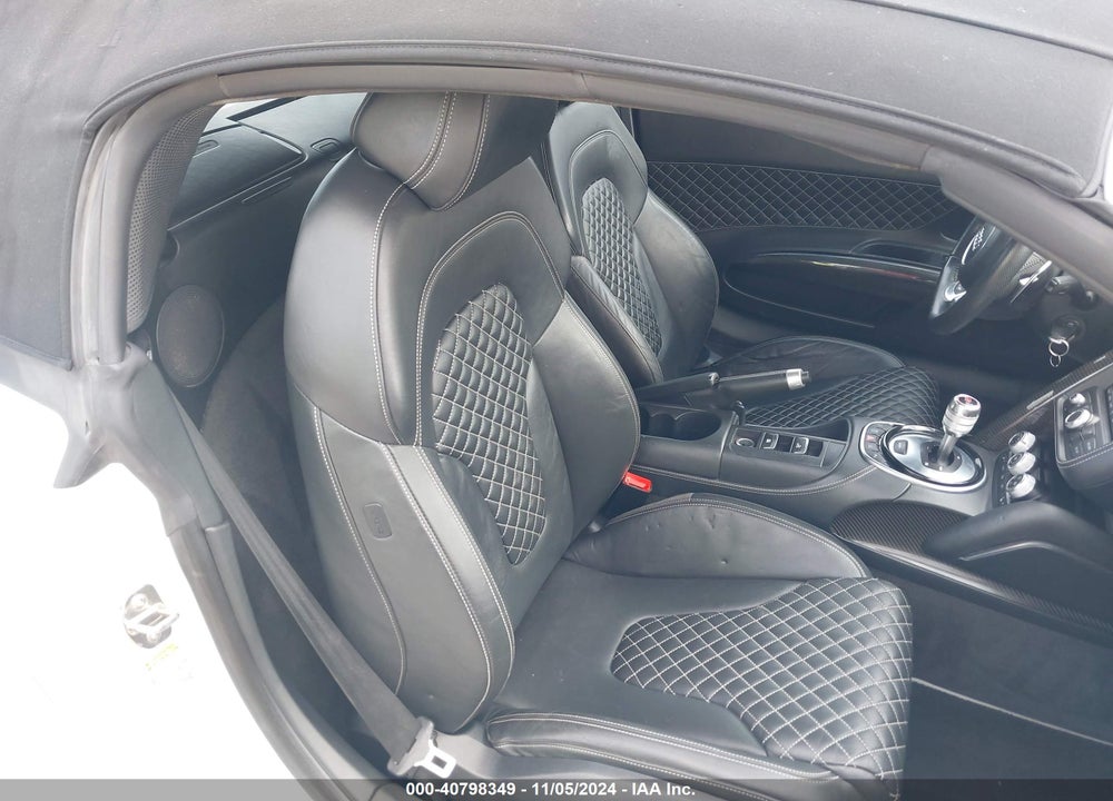 2014 AUDI R8 5.2 VIN: WUASNAFGXEN001674