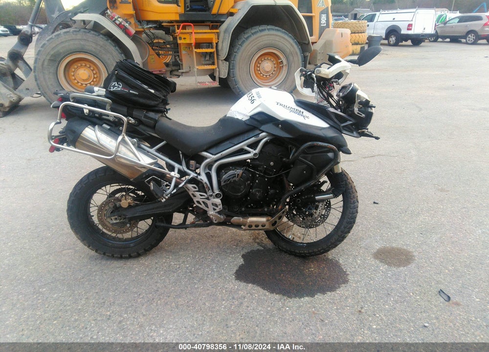2011 TRIUMPH TIGER 800 VIN: SMTE06BF1BJ494958