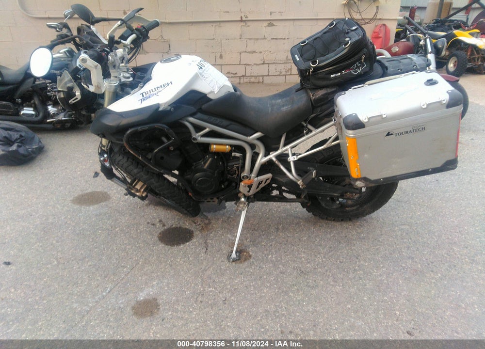 2011 TRIUMPH TIGER 800 VIN: SMTE06BF1BJ494958