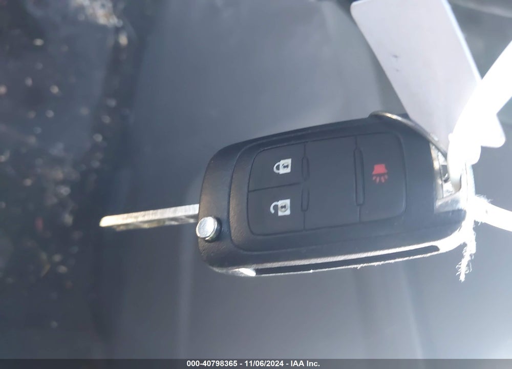 2014 CHEVROLET EQUINOX VIN: 1GNALAEK7EZ121100