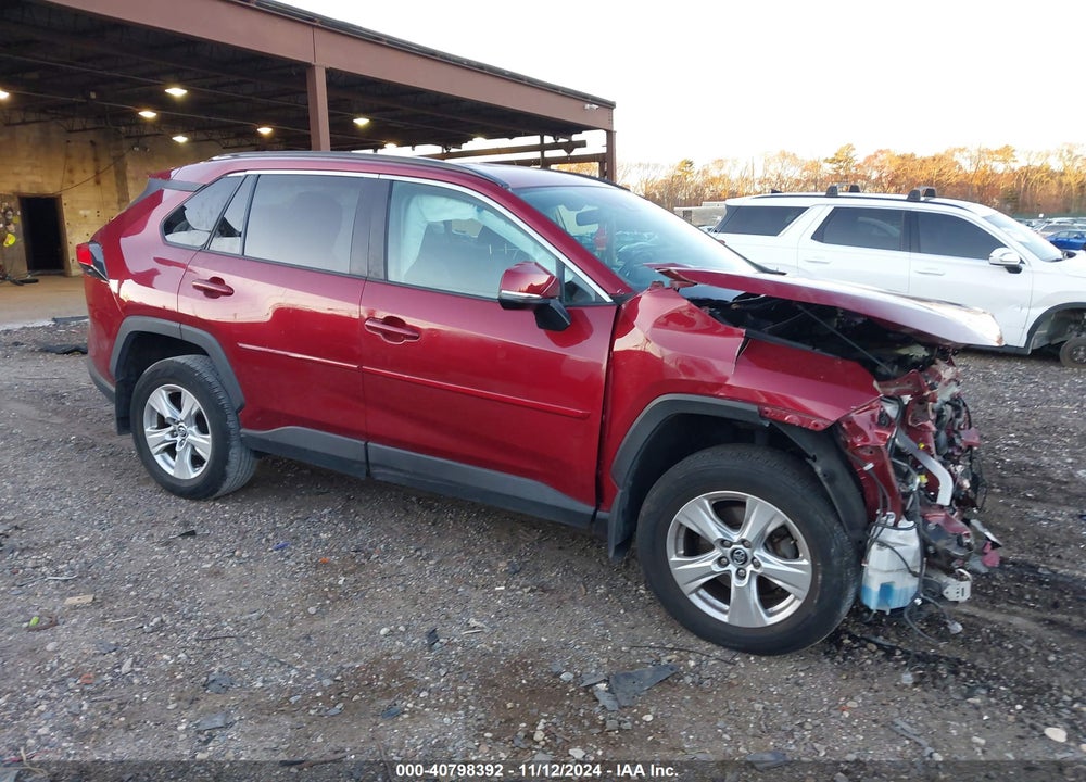 2020 TOYOTA RAV4 XLE VIN: 2T3P1RFV3LW118711