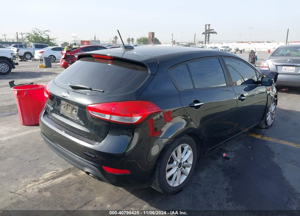 2017 KIA FORTE LX VIN: KNAFK5A80H5680676