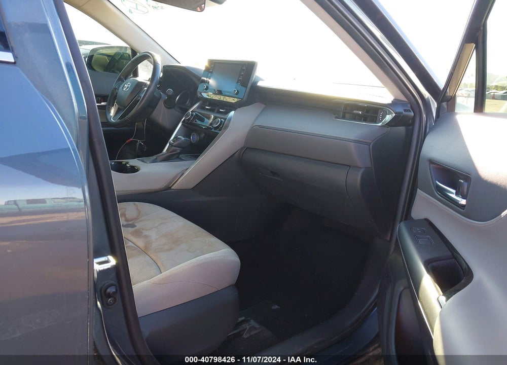 2021 TOYOTA VENZA LE VIN: JTEAAAAH7MJ012394