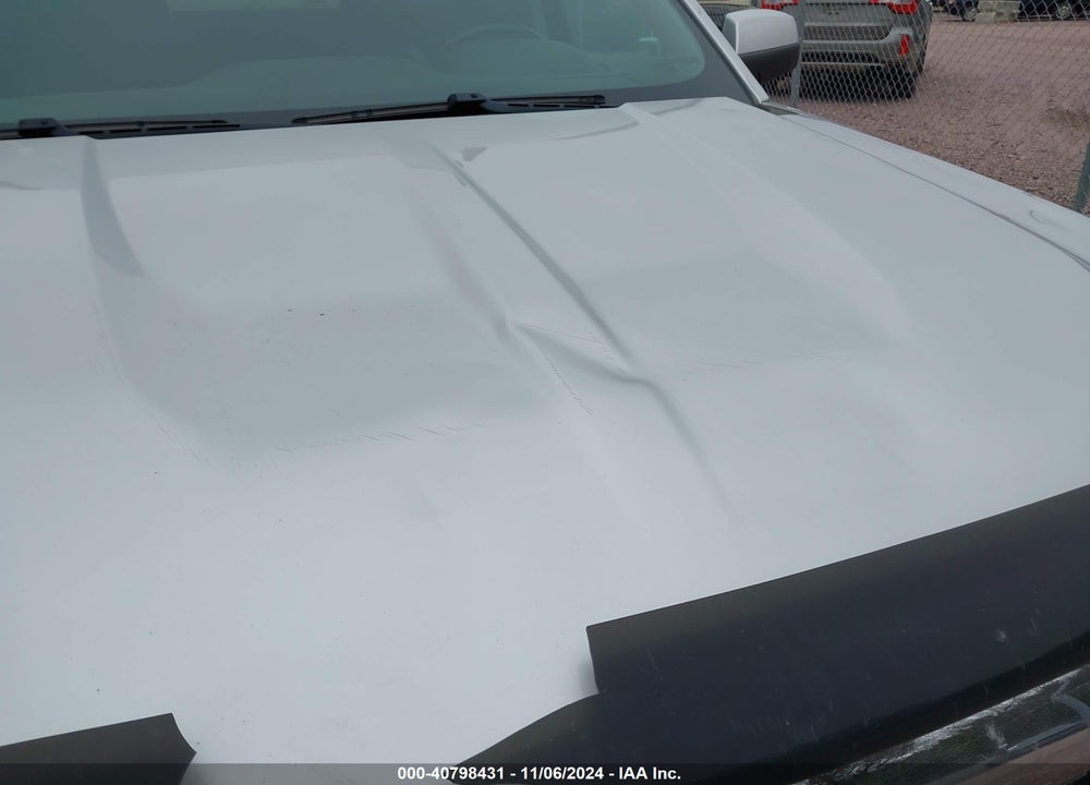 2018 CHEVROLET SILVERADO 1500 1LT VIN: 3GCUKREC2JG645135