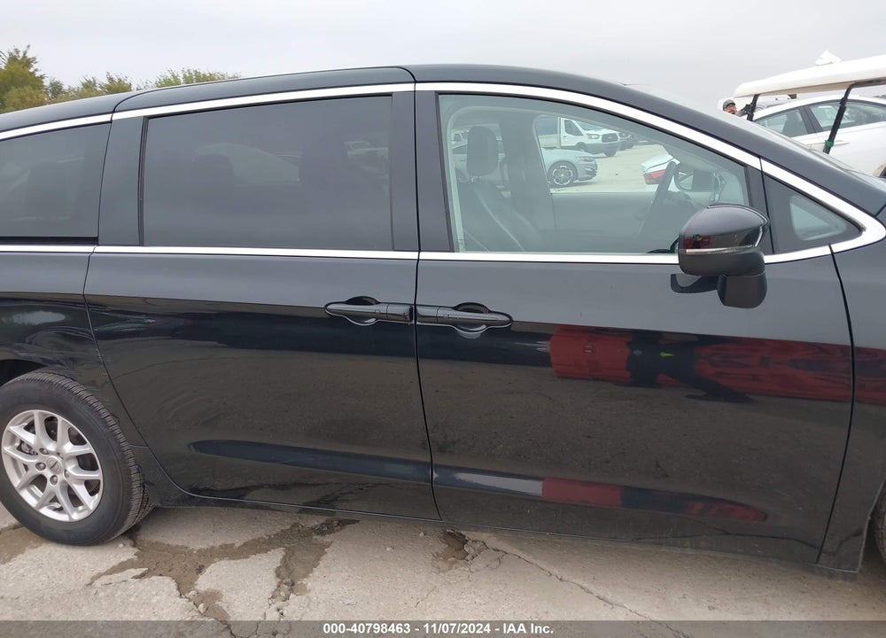 2023 CHRYSLER PACIFICA TOURING L VIN: 2C4RC1BG6PR627395