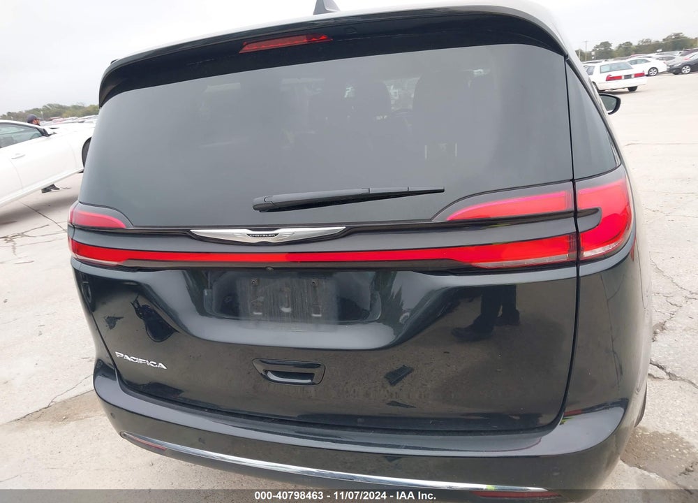 2023 CHRYSLER PACIFICA TOURING L VIN: 2C4RC1BG6PR627395