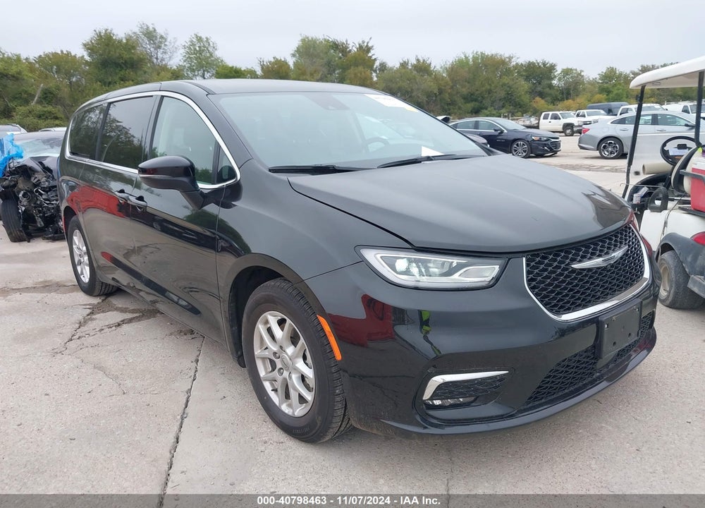 2023 CHRYSLER PACIFICA TOURING L VIN: 2C4RC1BG6PR627395
