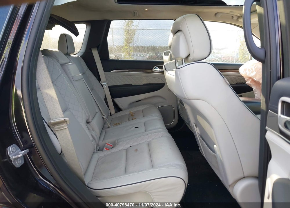 2019 JEEP GRAND CHEROKEE SUMMIT 4X4 VIN: 1C4RJFJT5KC614270