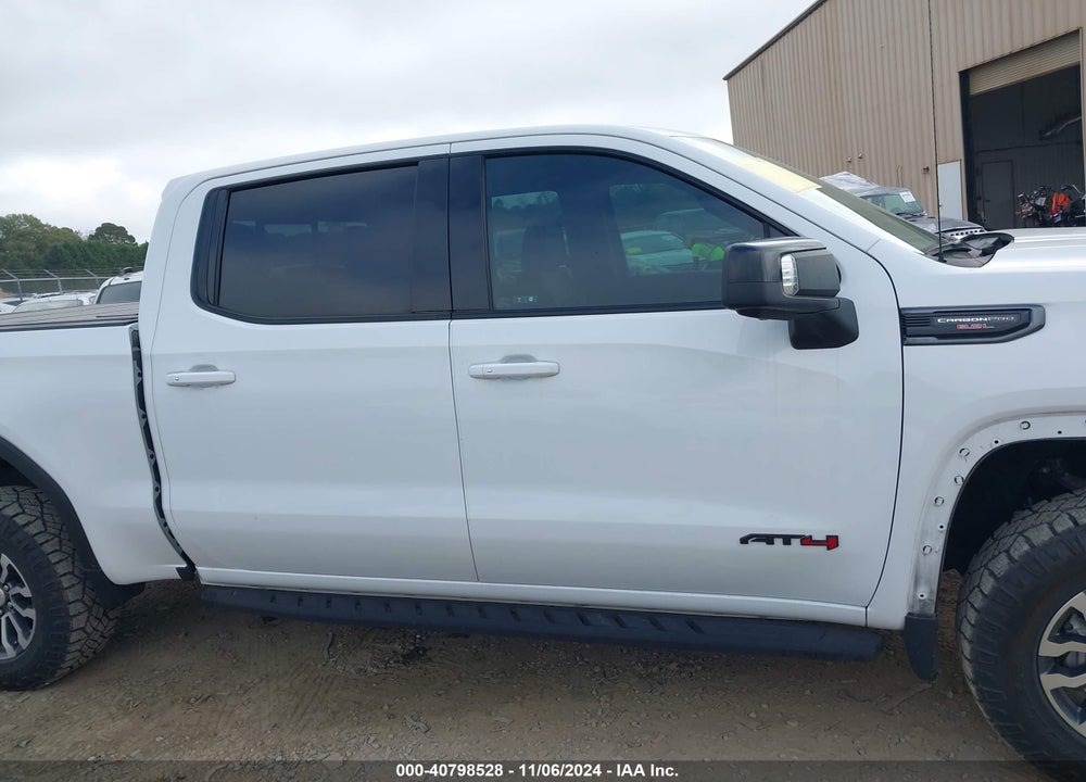 2022 GMC SIERRA 1500 LIMITED 4WD SHORT BOX AT4 VIN: 1GTP9EEL9NZ111606