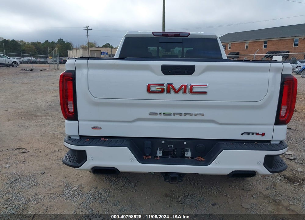 2022 GMC SIERRA 1500 LIMITED 4WD SHORT BOX AT4 VIN: 1GTP9EEL9NZ111606