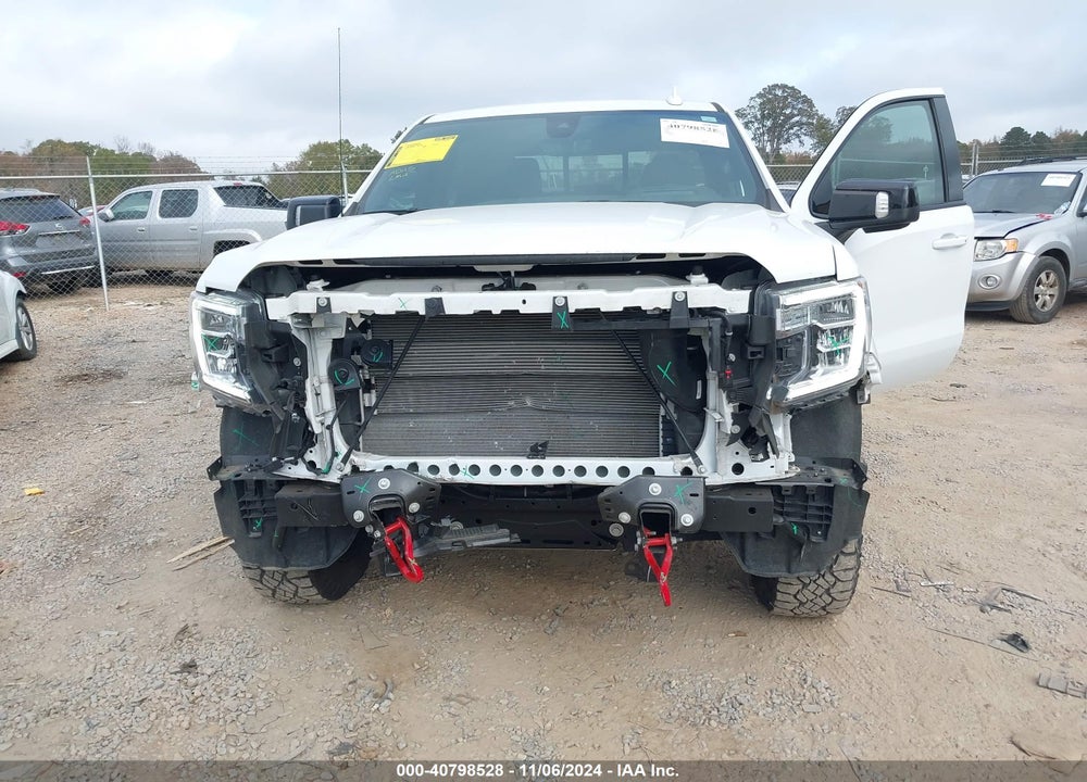 2022 GMC SIERRA 1500 LIMITED 4WD SHORT BOX AT4 VIN: 1GTP9EEL9NZ111606