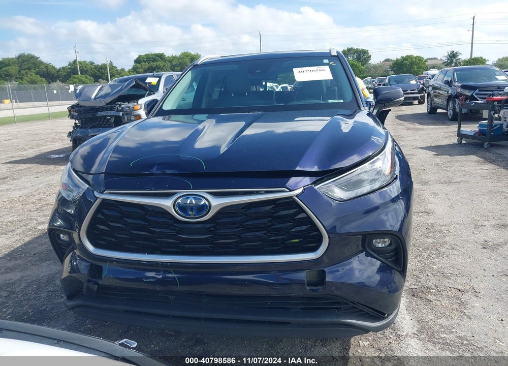 2022 TOYOTA HIGHLANDER HYBRID XLE VIN: 5TDGARAHXNS510042