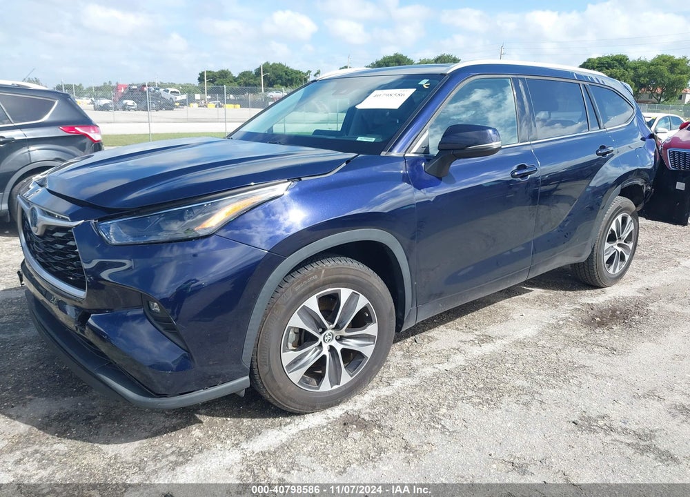 2022 TOYOTA HIGHLANDER HYBRID XLE VIN: 5TDGARAHXNS510042