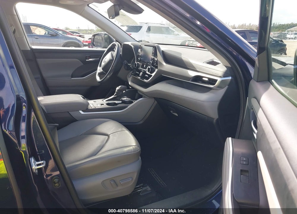 2022 TOYOTA HIGHLANDER HYBRID XLE VIN: 5TDGARAHXNS510042