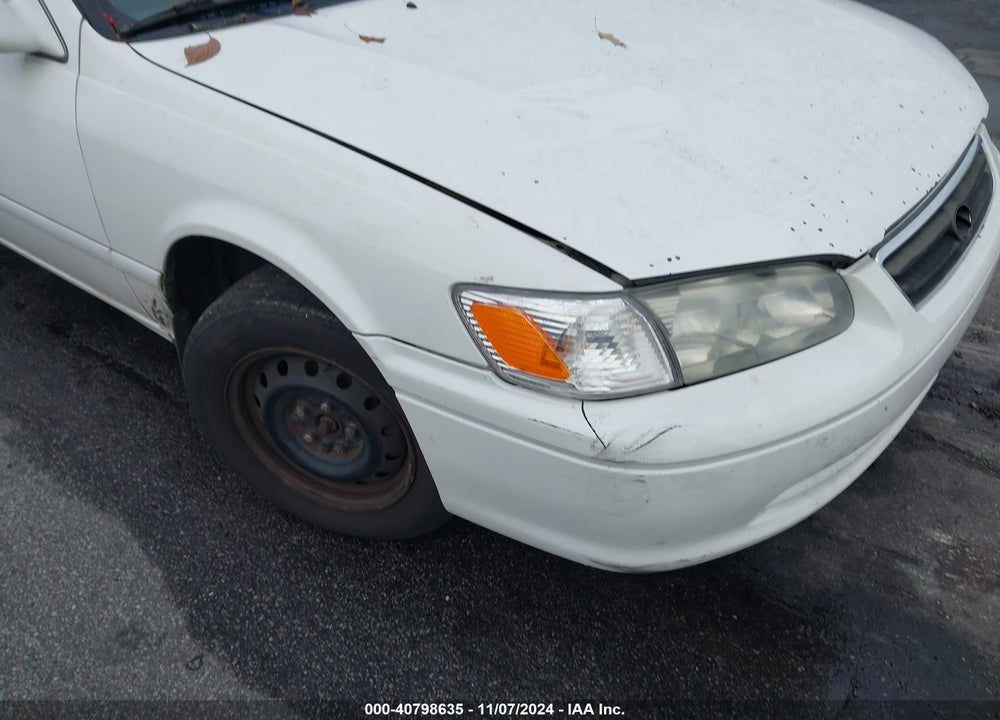 2000 TOYOTA CAMRY LE VIN: 4T1BG22K5YU752274