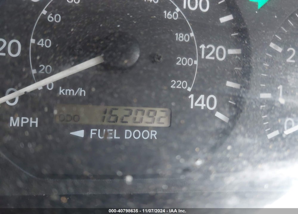 2000 TOYOTA CAMRY LE VIN: 4T1BG22K5YU752274