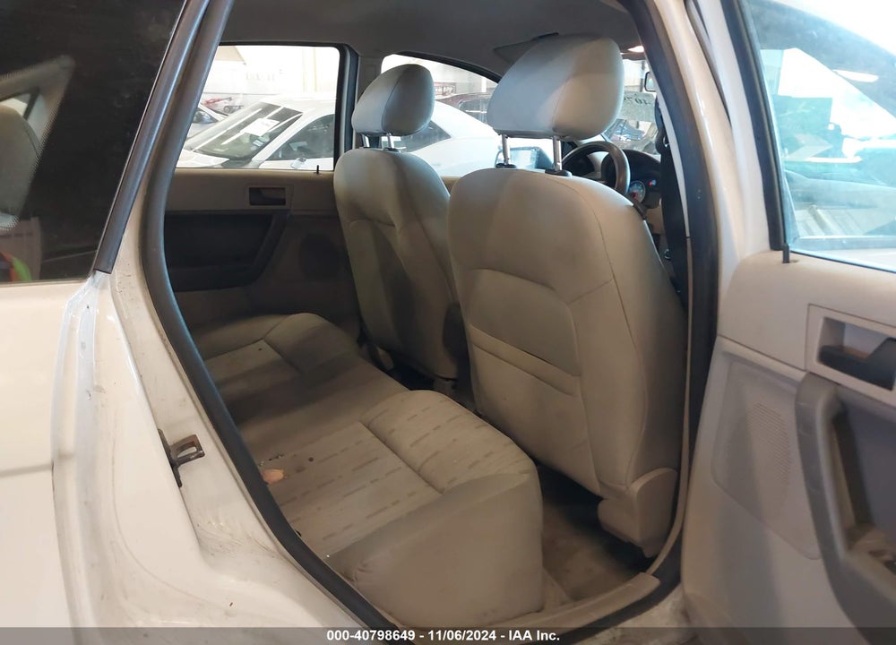2010 FORD FOCUS SE VIN: 1FAHP3FN9AW101206
