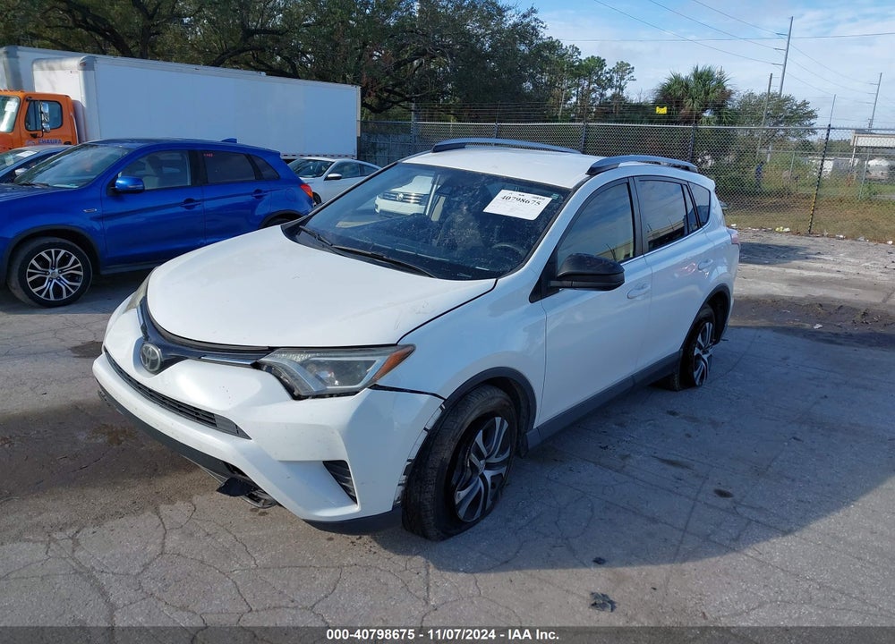 2018 TOYOTA RAV4 LE VIN: JTMZFREVXJJ179139