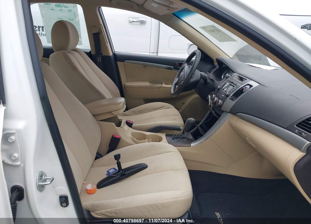 2009 HYUNDAI SONATA GLS VIN: 5NPET46C09H507373