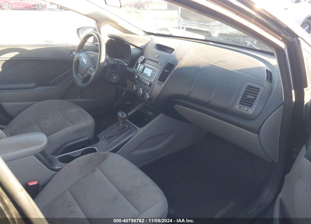 2016 KIA FORTE LX VIN: KNAFK4A66G5500138