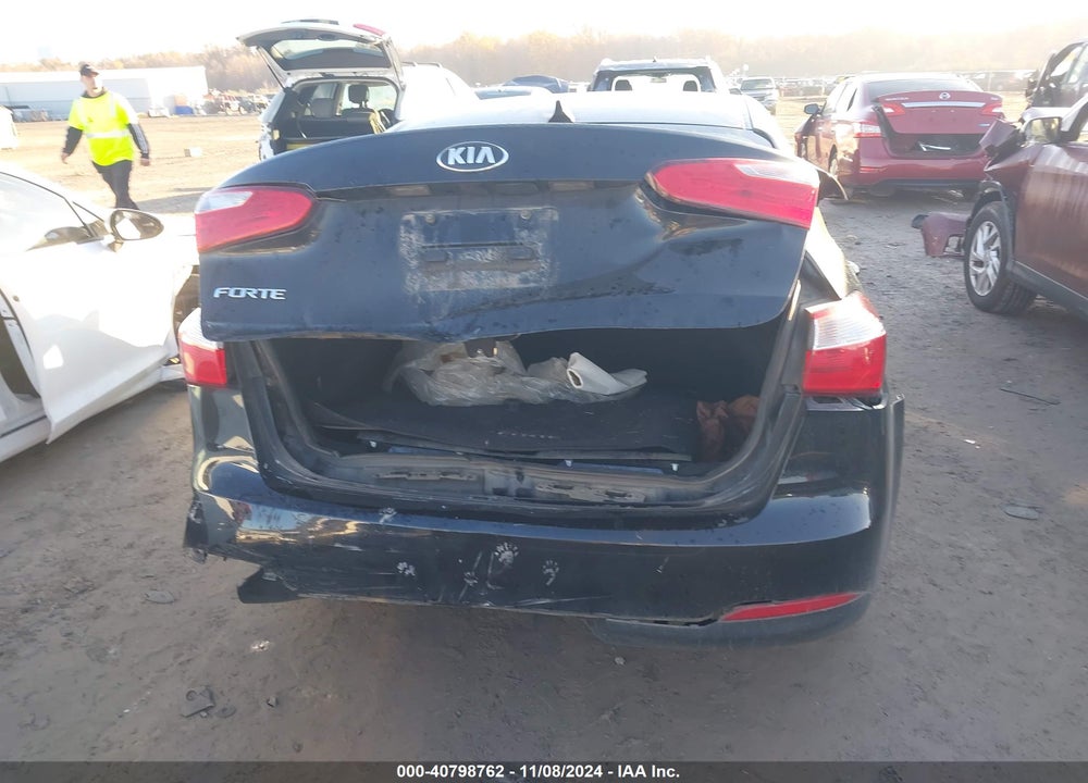 2016 KIA FORTE LX VIN: KNAFK4A66G5500138
